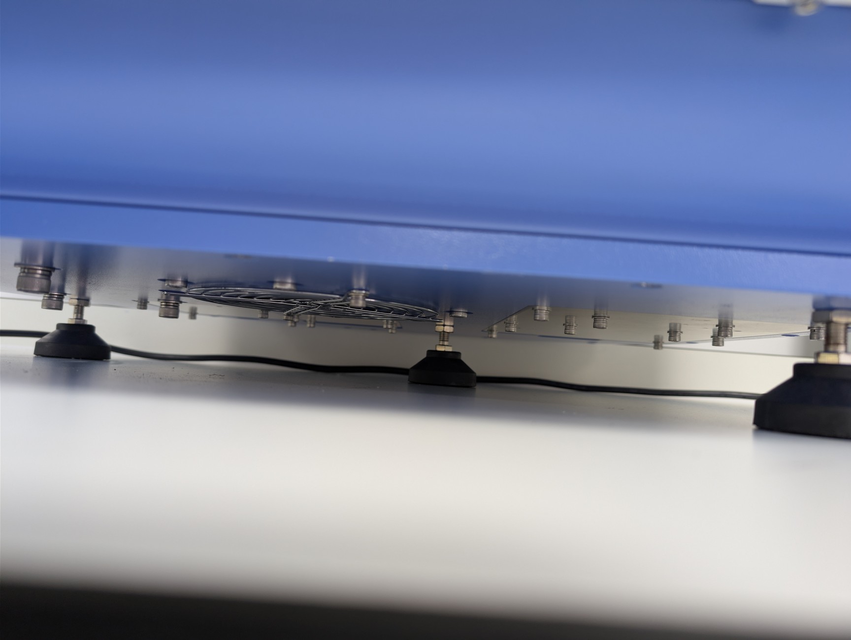 Image of Molgen PurePrep 96 Nucleic Acid Extraction System with Original Hard Case