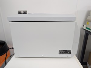 Thumbnail image of OHAUS Frontier 5714 Centrifuge Lab