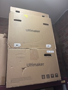 Thumbnail image of Ultimaker S5 3D Printer with Air Manager and Material Station