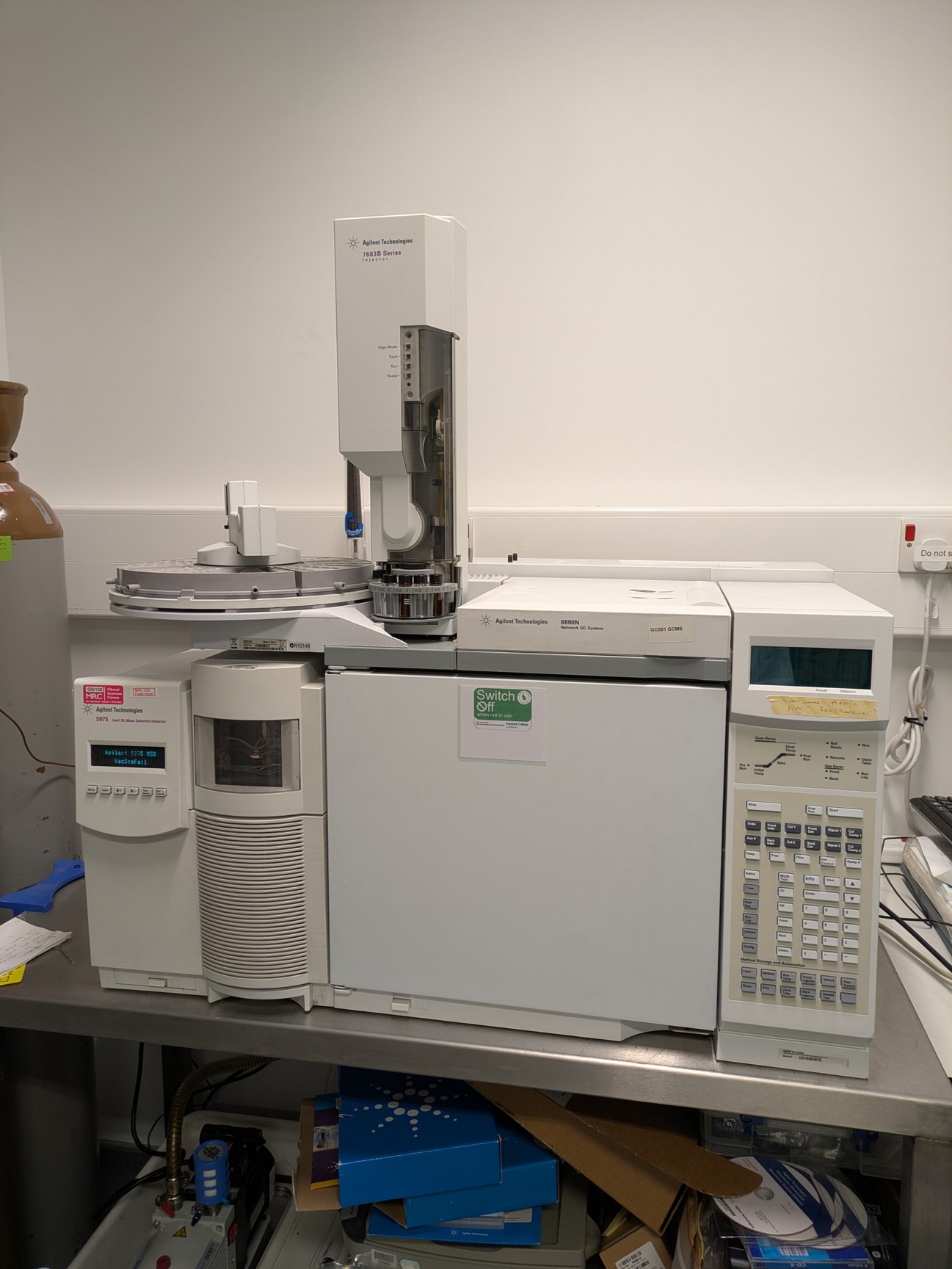 Image of Agilent GC-MS 5975 Gas Chromatography Mass Spectrometry System Lab