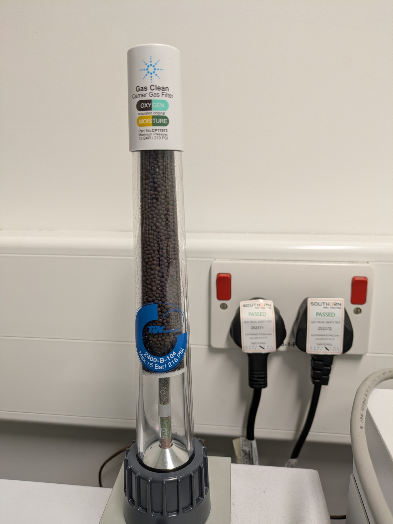 Image of Agilent GC-MS 5975 Gas Chromatography Mass Spectrometry System Lab