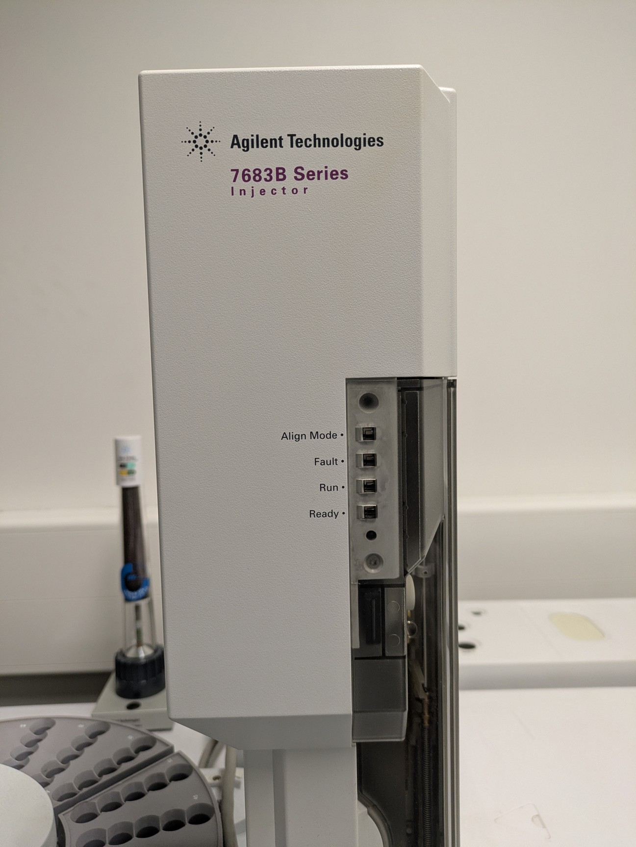 Image of Agilent GC-MS 5975 Gas Chromatography Mass Spectrometry System Lab