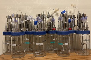 Thumbnail image of Eppendorf DASGIP 4-Fold Parallel Bioreactor System w/ Software 