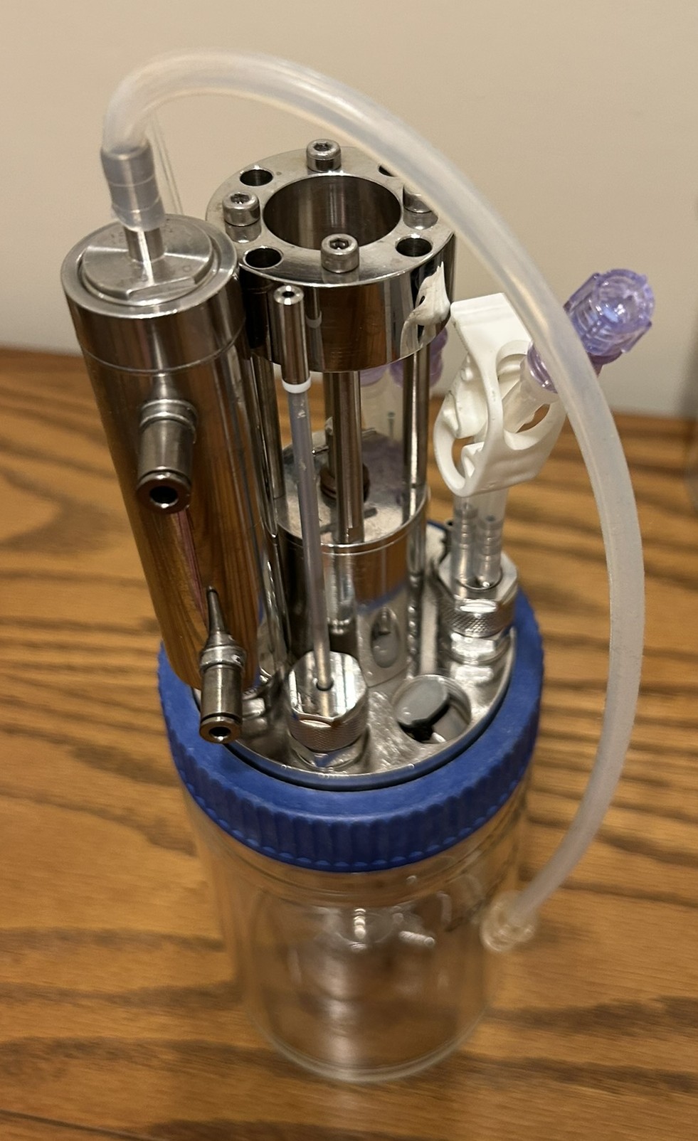 Image of Eppendorf DASGIP 4-Fold Parallel Bioreactor System w/ Software 