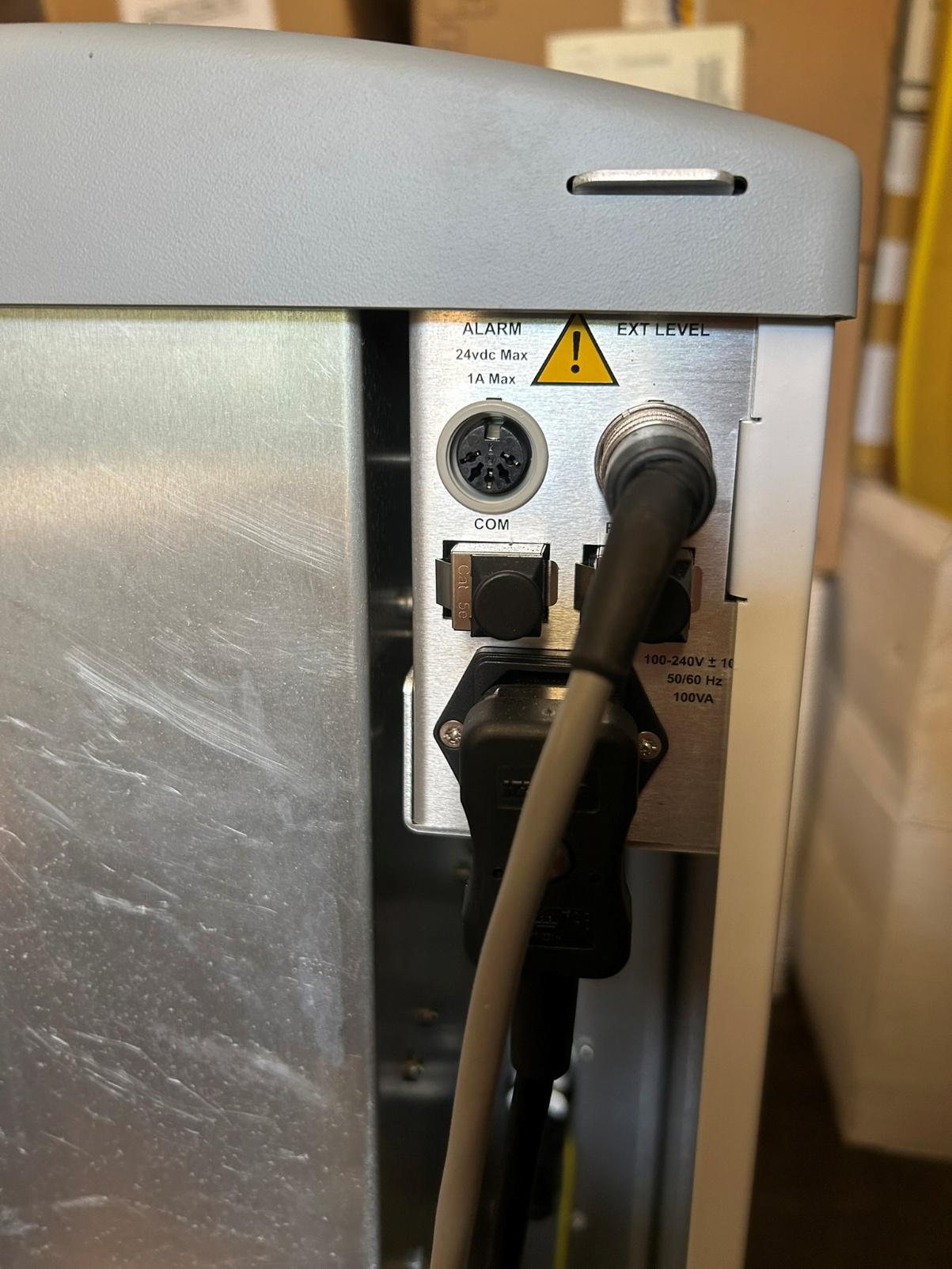 Image of SUEZ Select Analyst 320 Water Purification System with 100 L UV Tank