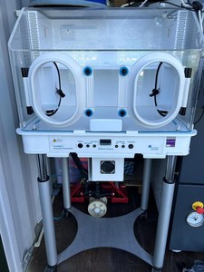 Image of Don Whitley Scientific miniMACS Anaerobic Workstation