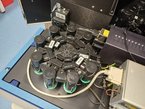 Thumbnail image of Becton Dickson LSR II Flow Cytometer 5 Laser 18 Channel System Lab