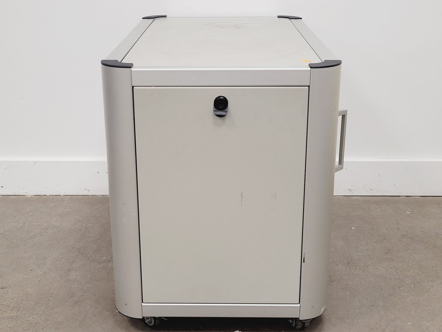 Image of Peak Scientific N110DR Nitrogen Gas Generator