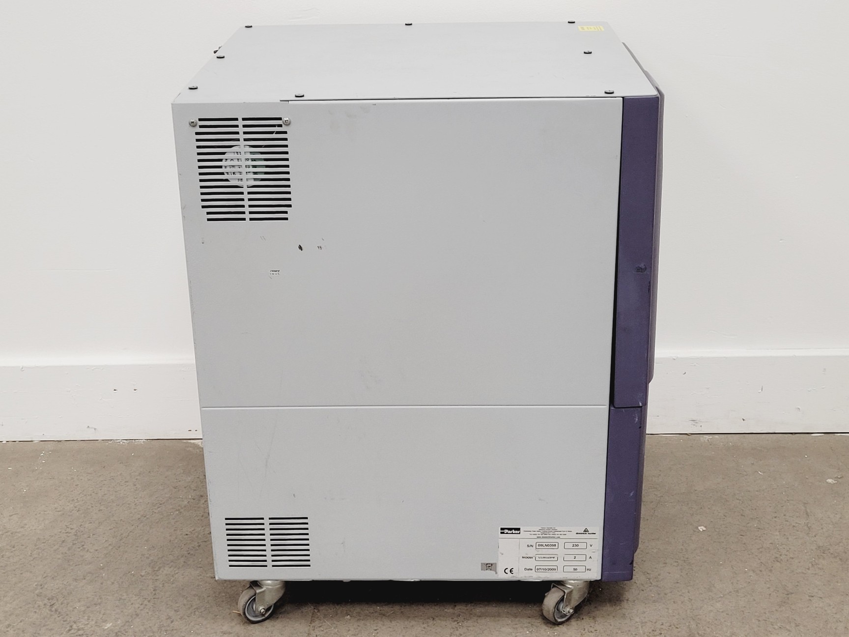 Image of Parker Domnick Hunter LCMS20-0 Nitrogen Gas Generator Lab