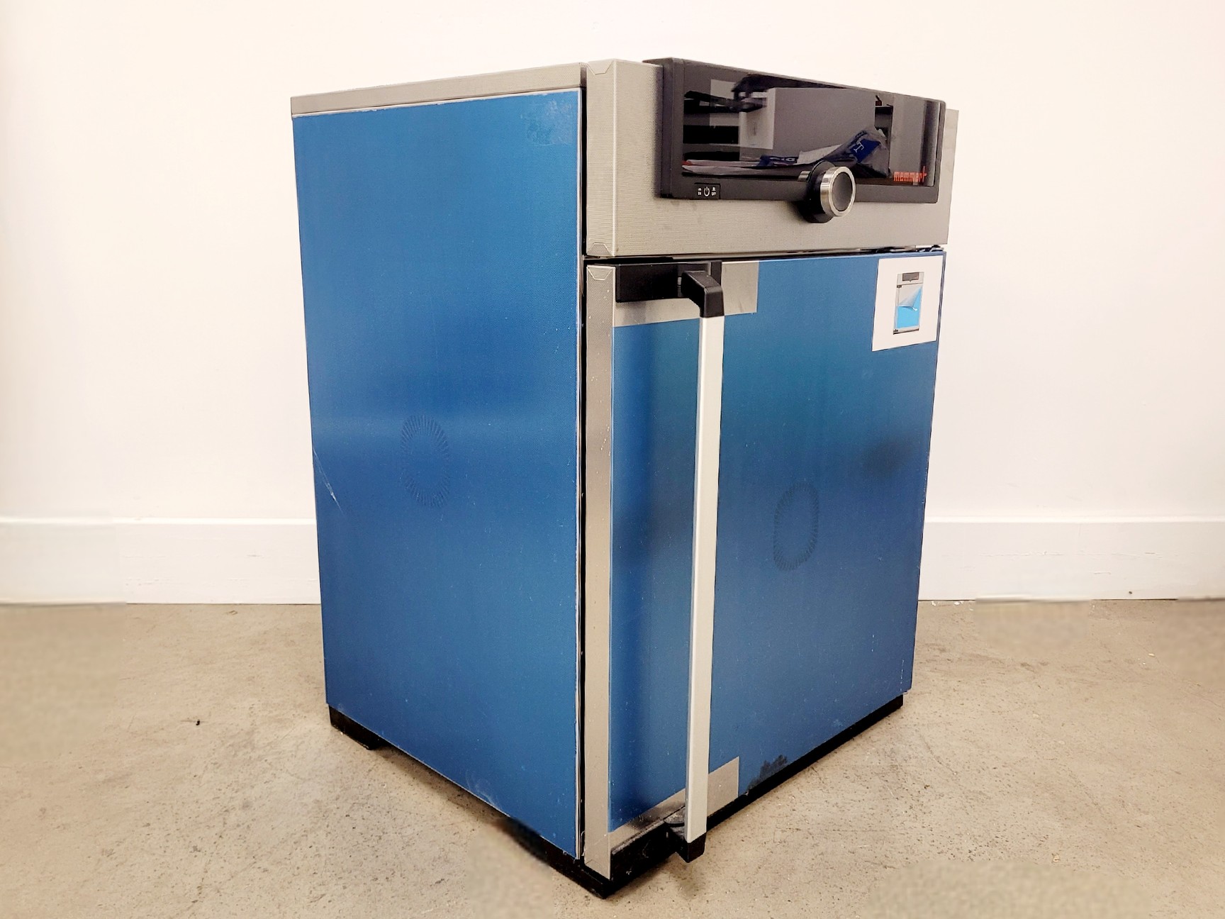 Image of Memmert IF55 Forced Air Incubator Lab