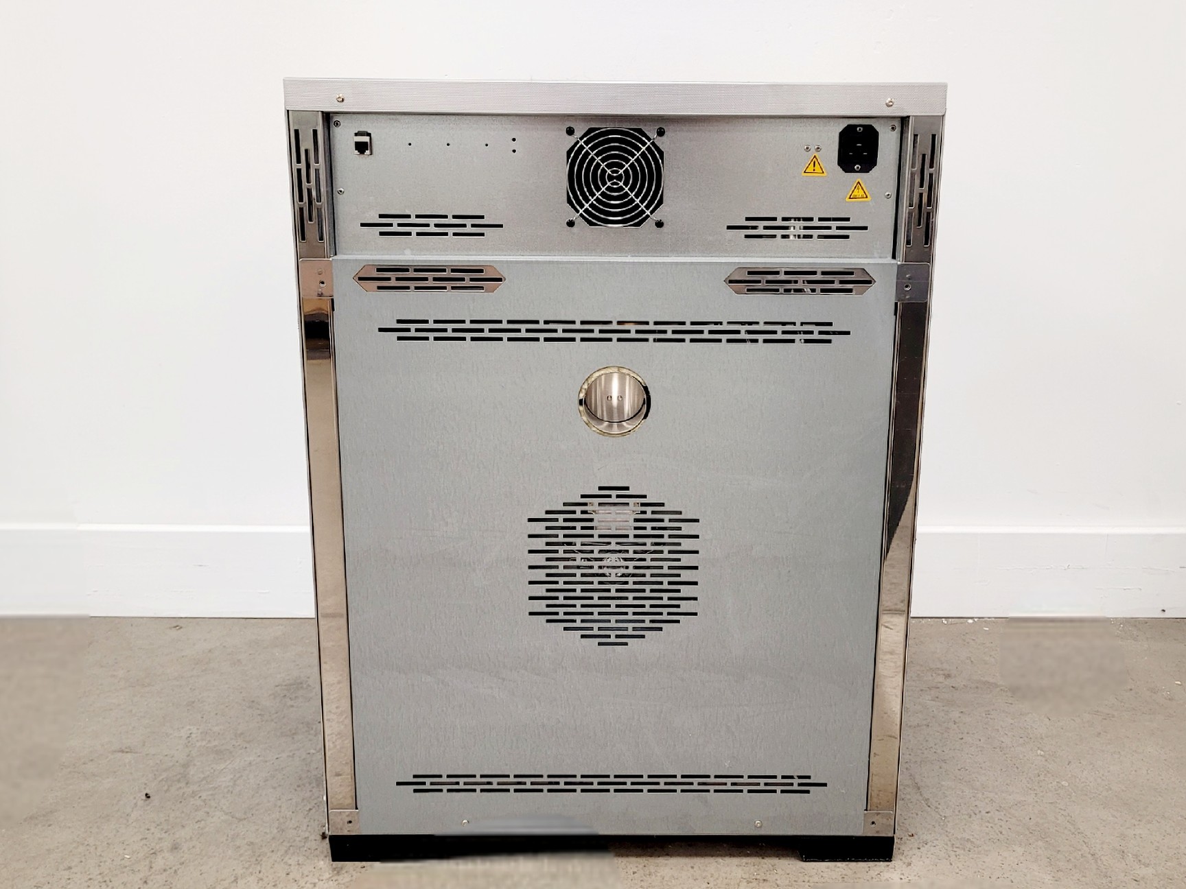 Image of Memmert IF55 Forced Air Incubator Lab