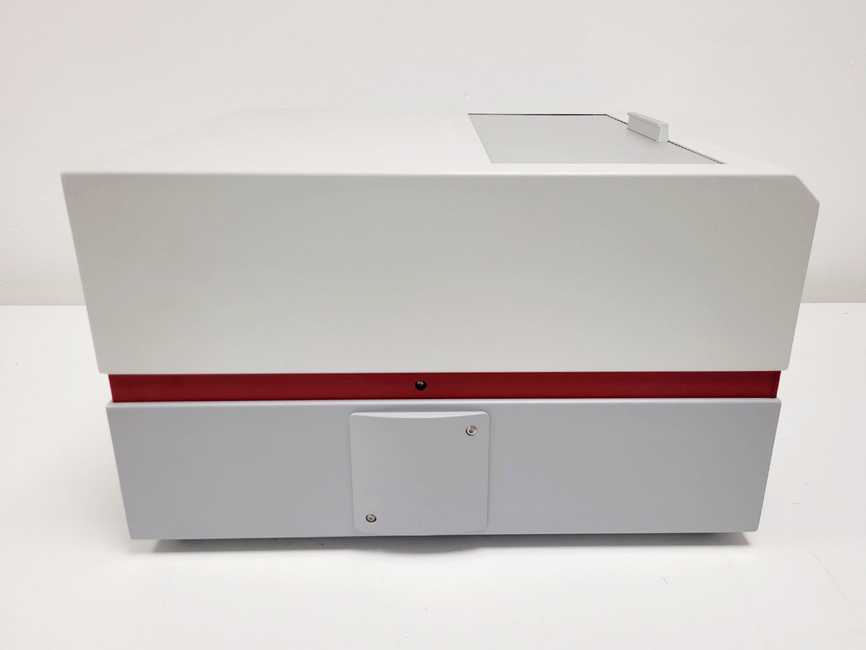 Image of BMG Labtech LumiSTAR Omega Luminescence Microplate Reader Lab