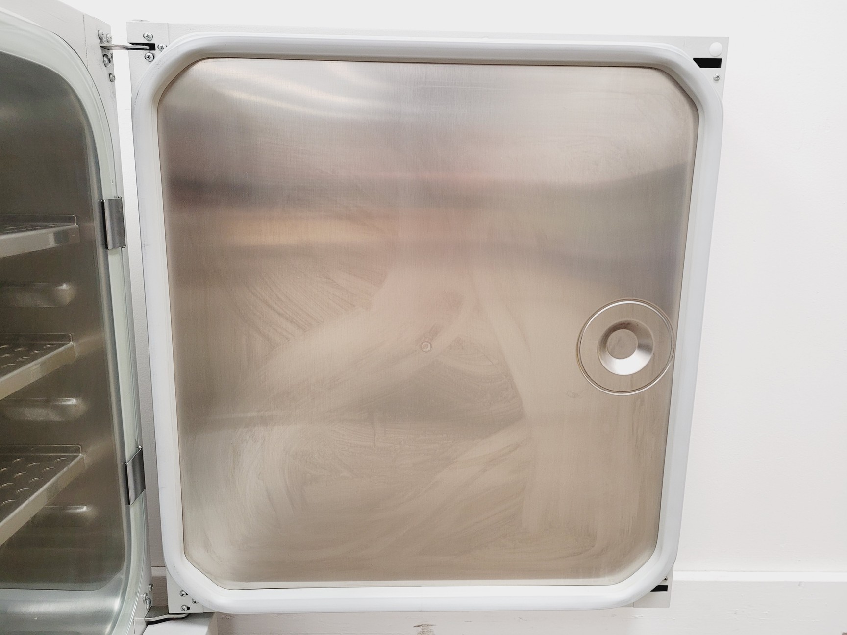 Image of Binder CB 150 Floorstanding Incubator