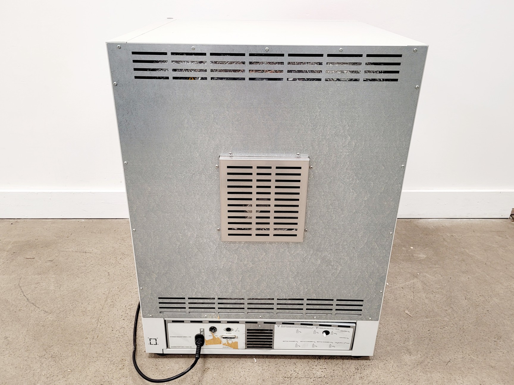 Image of Binder CB 150 Floorstanding Incubator