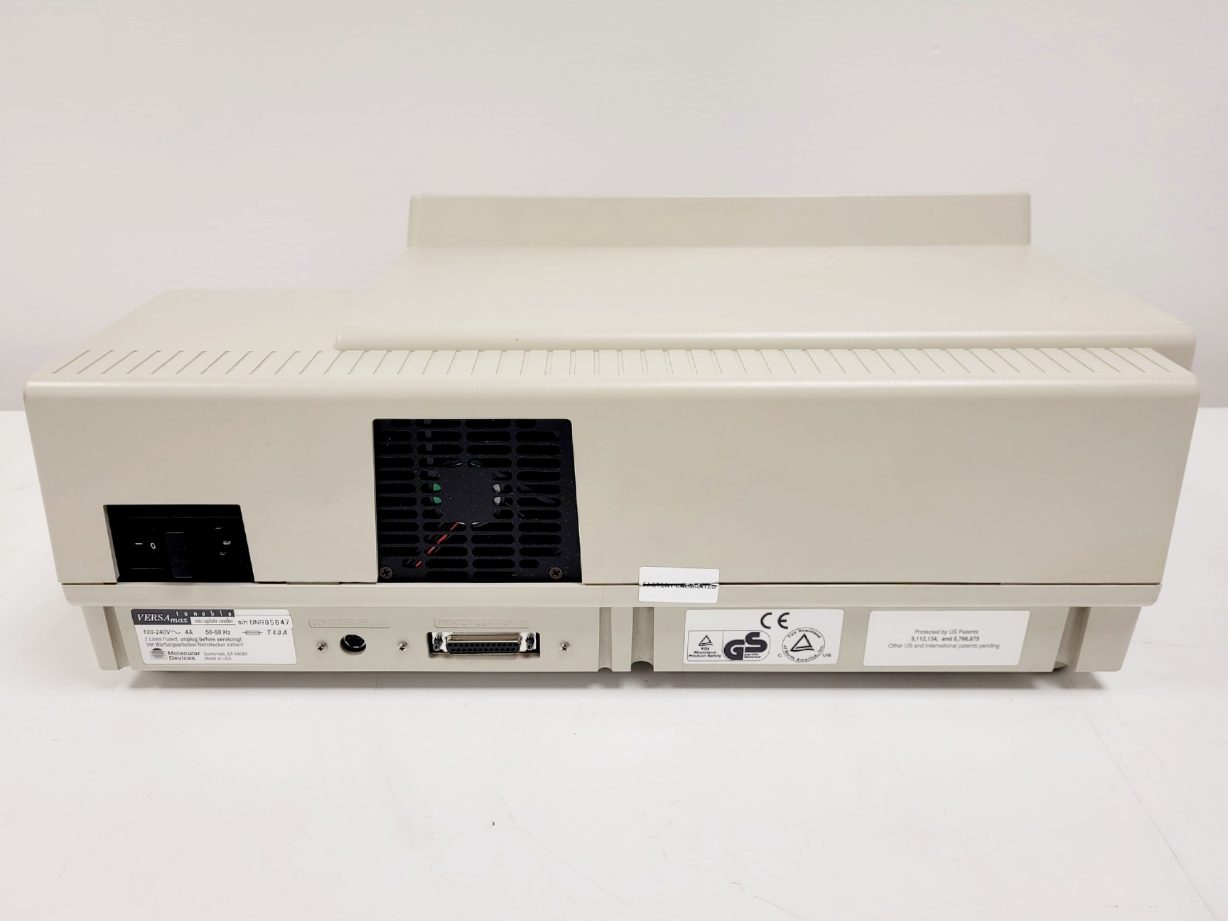 Image of Molecular Devices VersaMax Tunable Microplate Reader Lab
