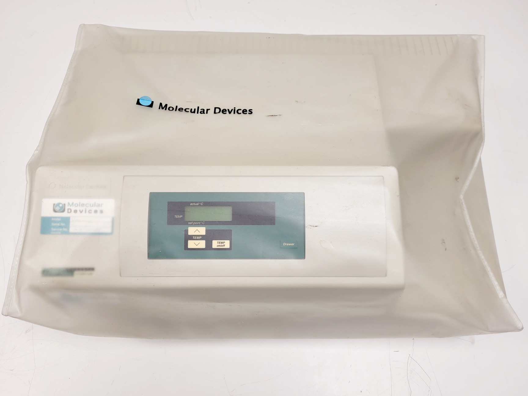 Image of Molecular Devices VersaMax Tunable Microplate Reader Lab