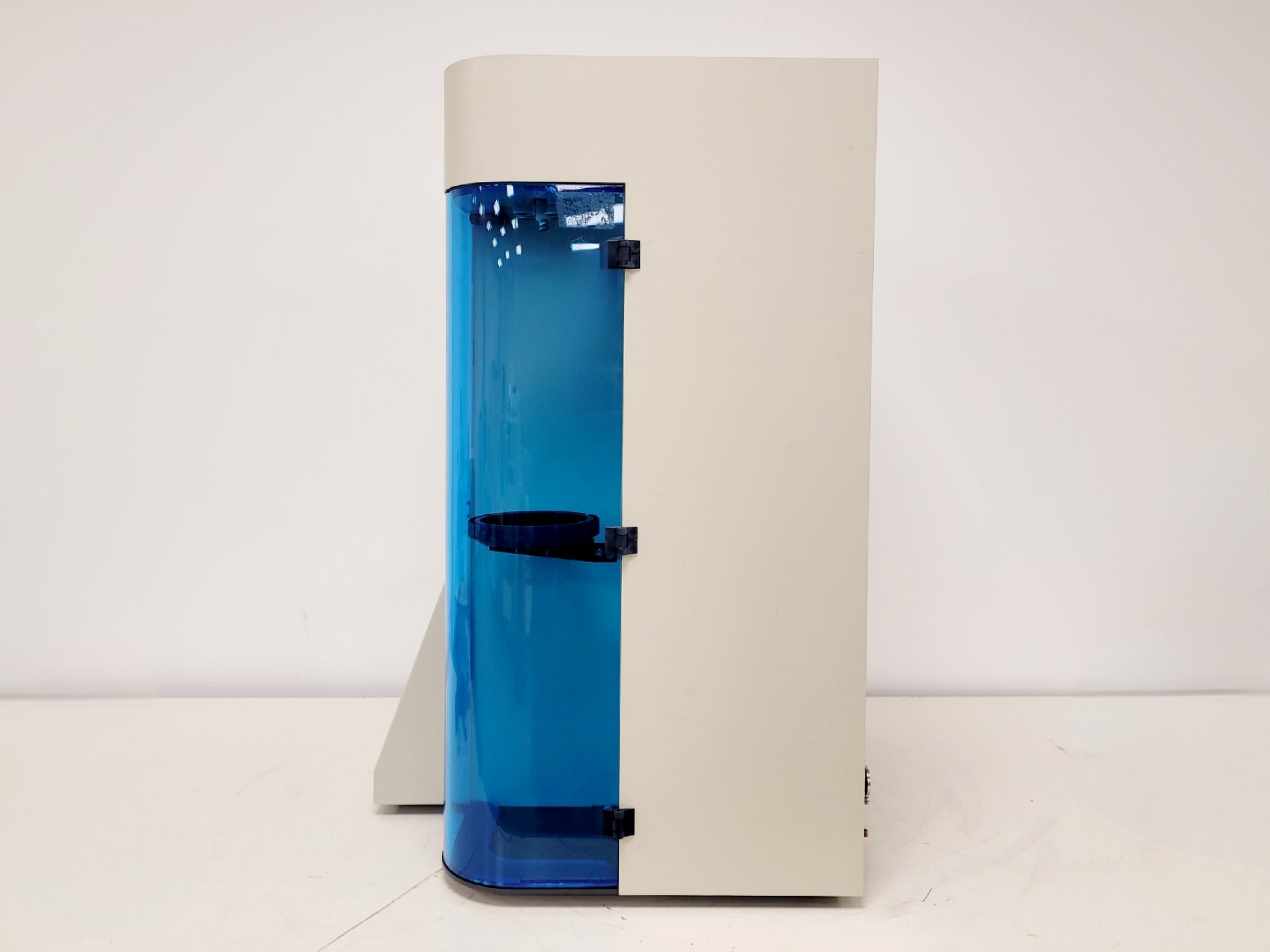 Image of Quantachrome NOVA 4200e Surface Area & Pore Size Analyzer 