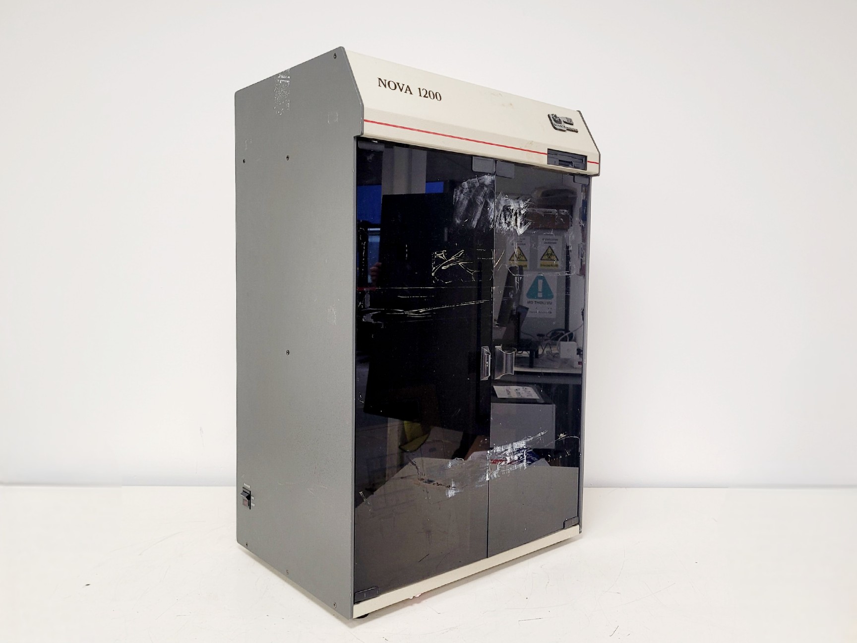 Image of Quantachrome Nova 1200 Surface Area & Pore Size Analyzer