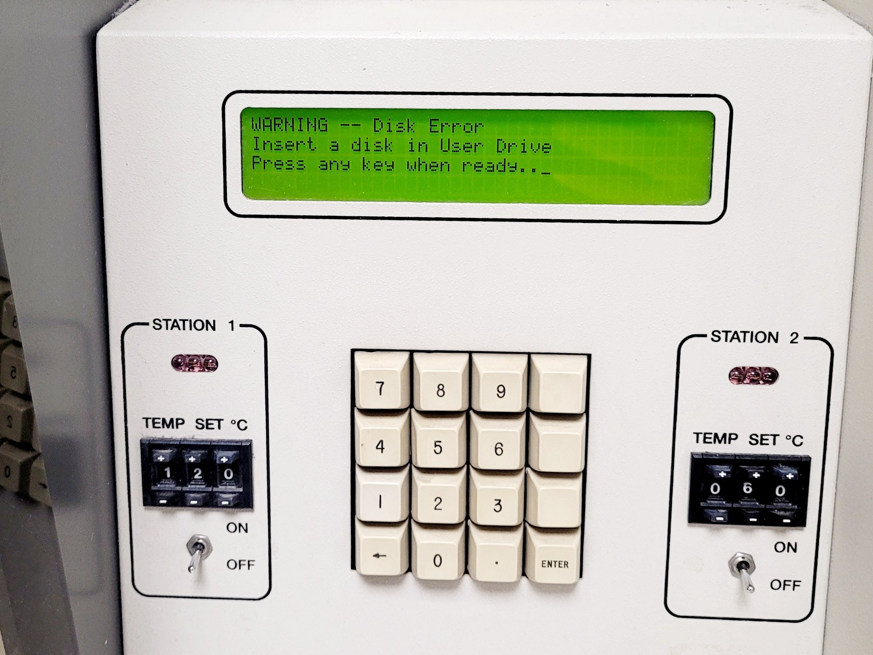 Image of Quantachrome Nova 1200 Surface Area & Pore Size Analyzer