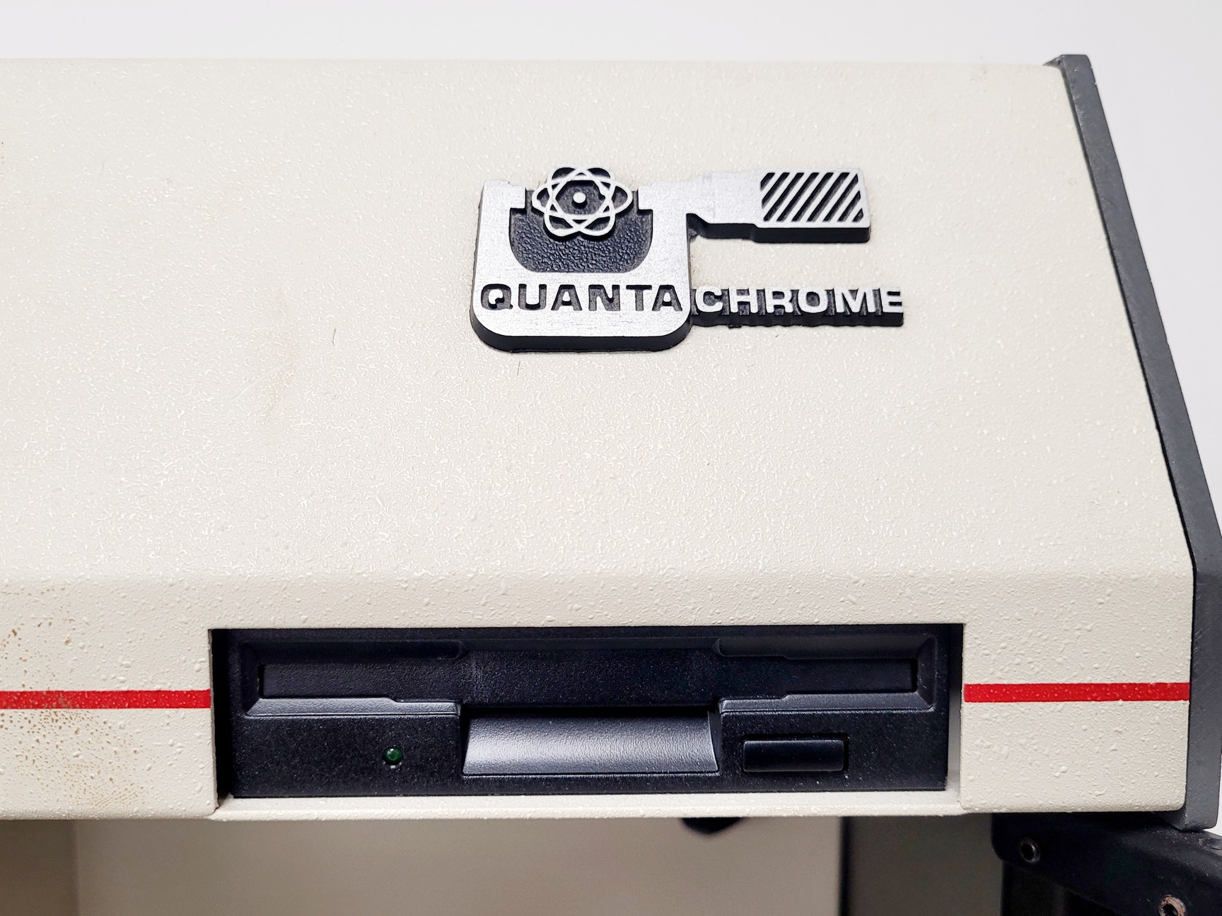 Image of Quantachrome Nova 1200 Surface Area & Pore Size Analyzer