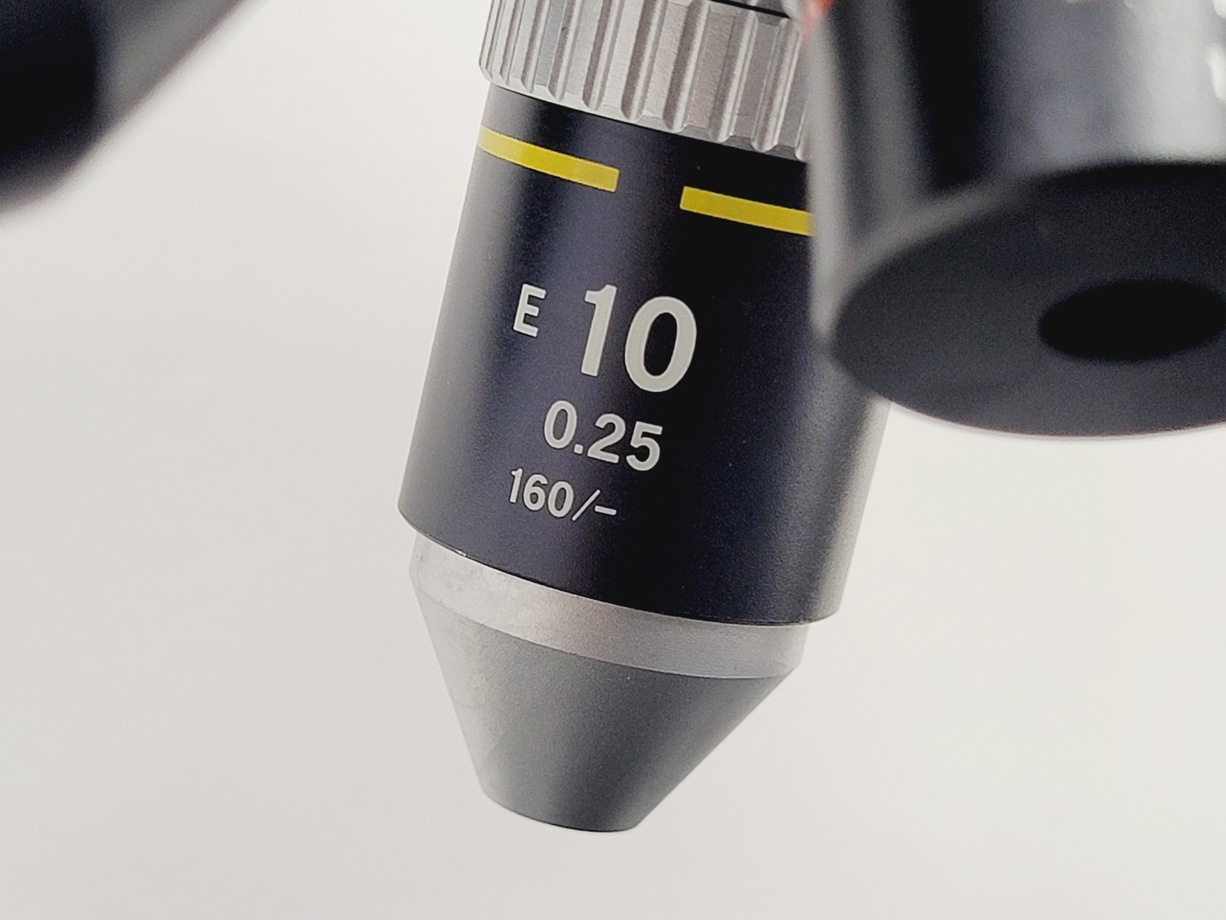 Image of Nikon SE Compound Microscope w/ 4 x Objectives (4x/10x/40x/100x)