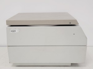 Thumbnail image of MSE Mistral 1000 Benchtop Centrifuge w/ 4 x 200 Swing-Out Rotor