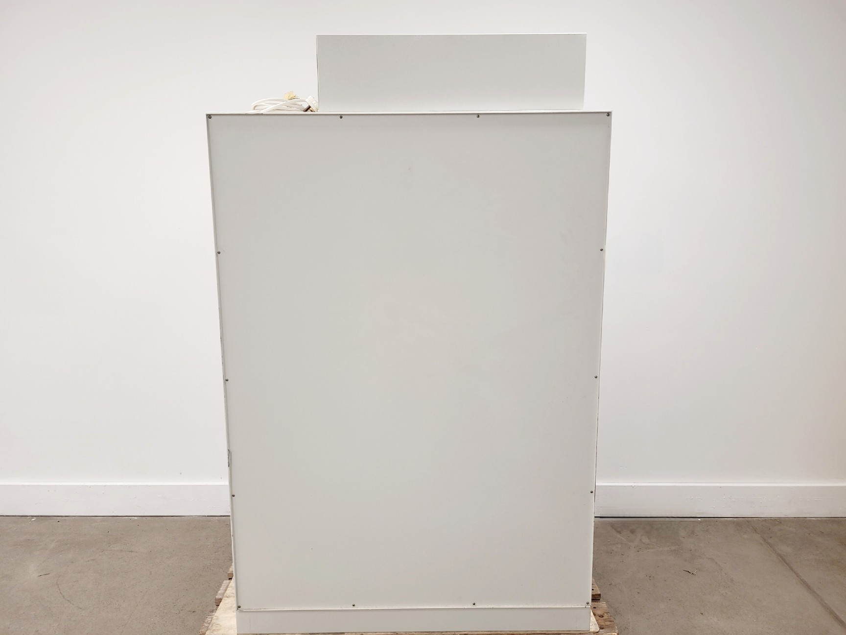 Image of Thermo Fisher HeraSafe HS9 Class 2 Biological Safety Cabinet