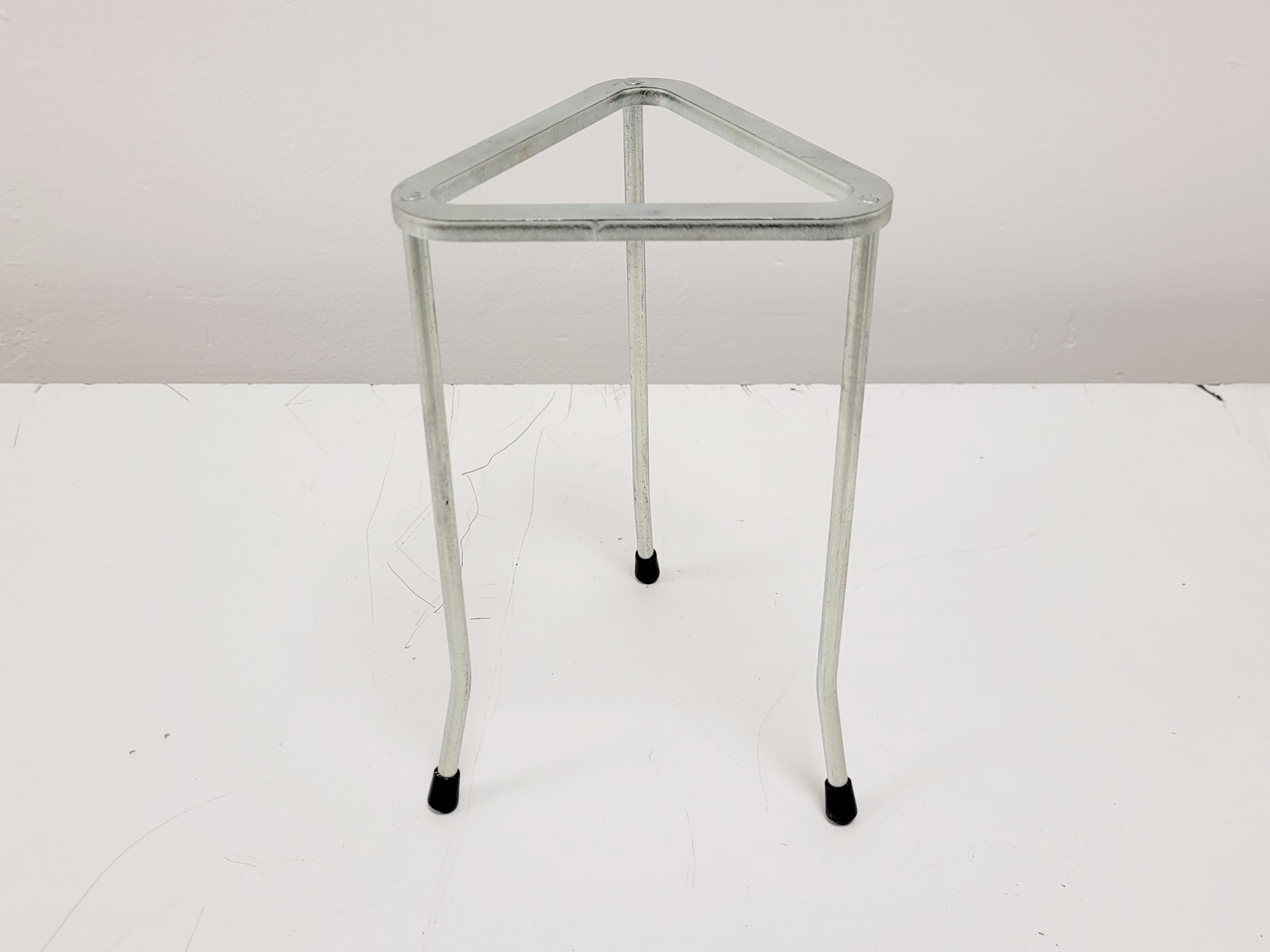 Image of Job Lot of Bunsen Burner Accessories (Tripods, Bench Mats, Gauze Mats)