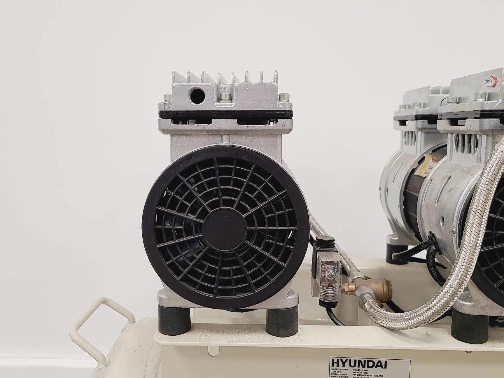 Image of Hyundai HY27550 50L Super Silent Oil-Free Portable Air Compressor
