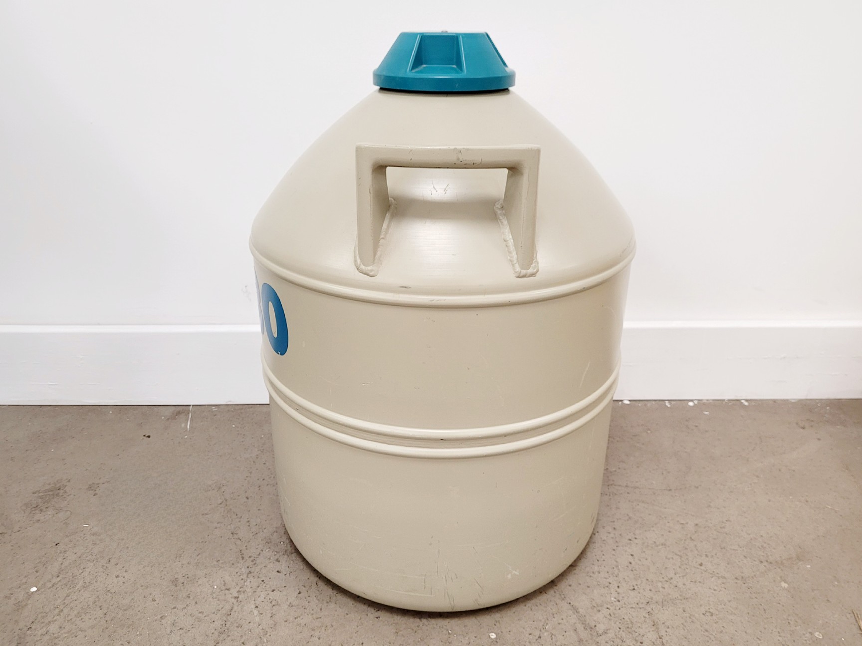 Image of MVE LAB30 Nitrogen Storage Dewar / Tank Laboratory 30L Cryogenic