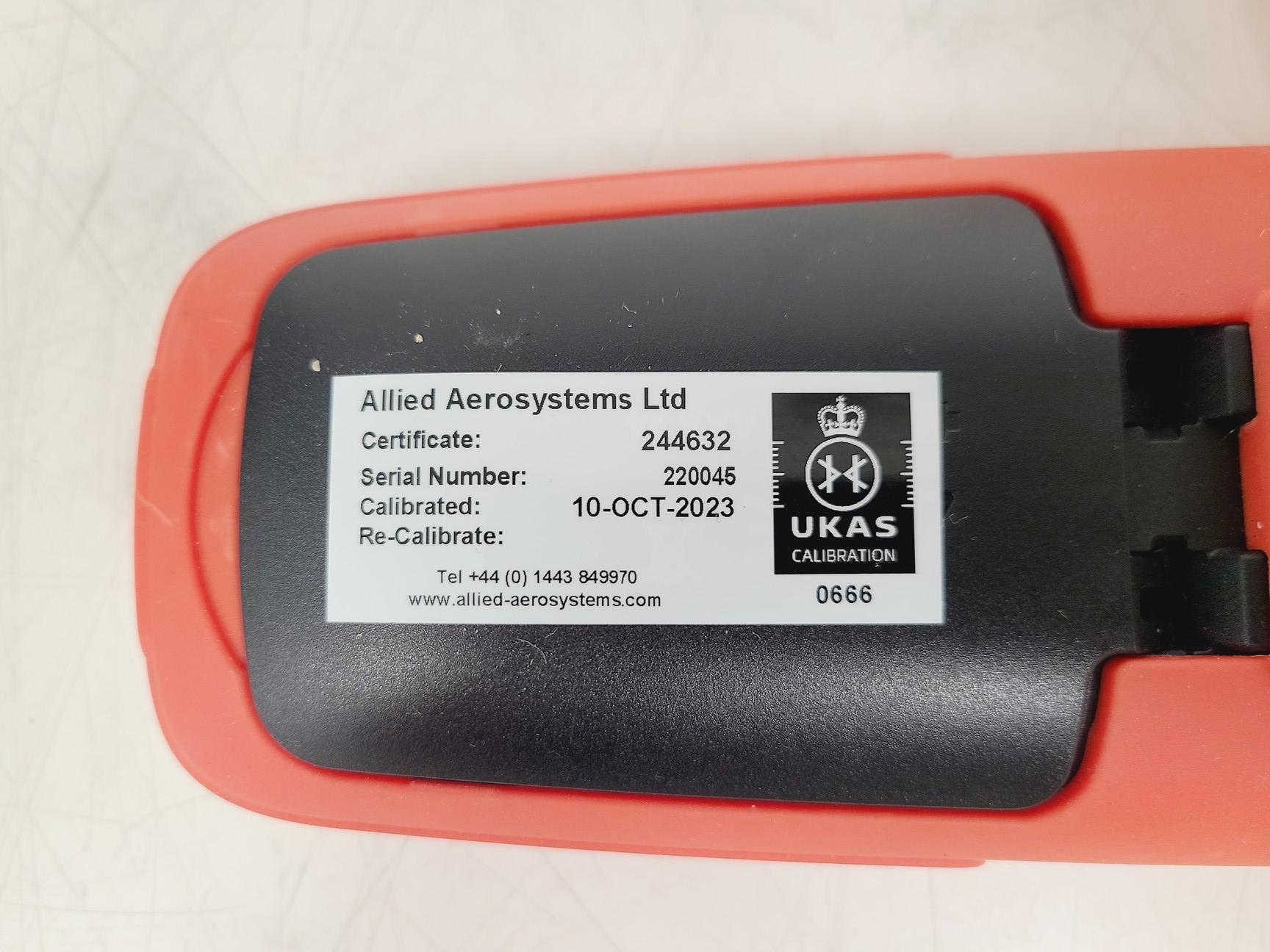 Image of Temperature Loggers 1 x Thermosense BTM-4208SD 12-Channel & 6 x Hibok 15 PT100