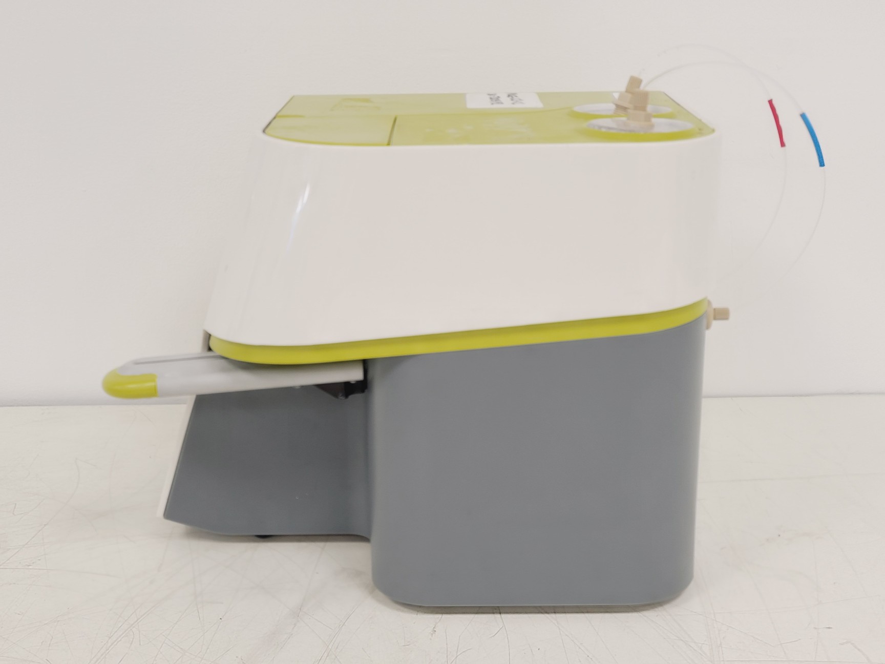 Image of Millipore Muse Benchtop Cell Analyser Lab