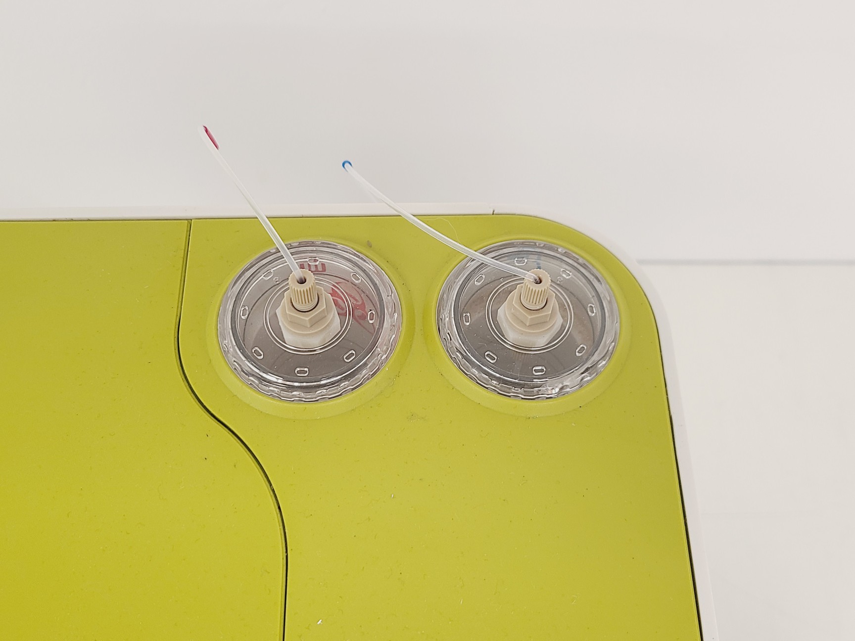 Image of Luminex Guava Muse Benchtop Cell Analyser w/ 5 x Waste/Wash Bottles Lab
