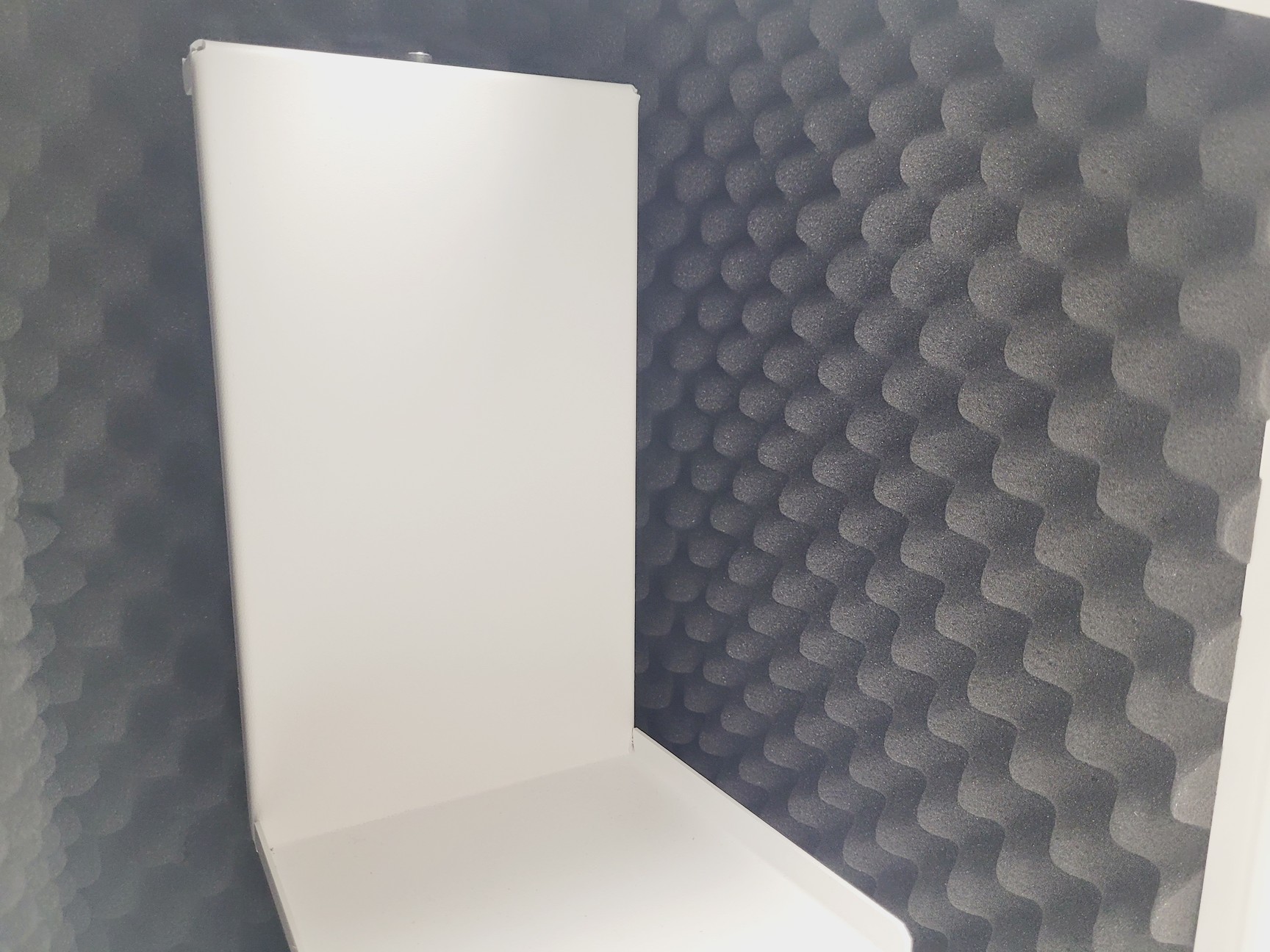 Image of Benchmark Pulse 650 Ultrasonic Homogeniser Soundproof Enclosure