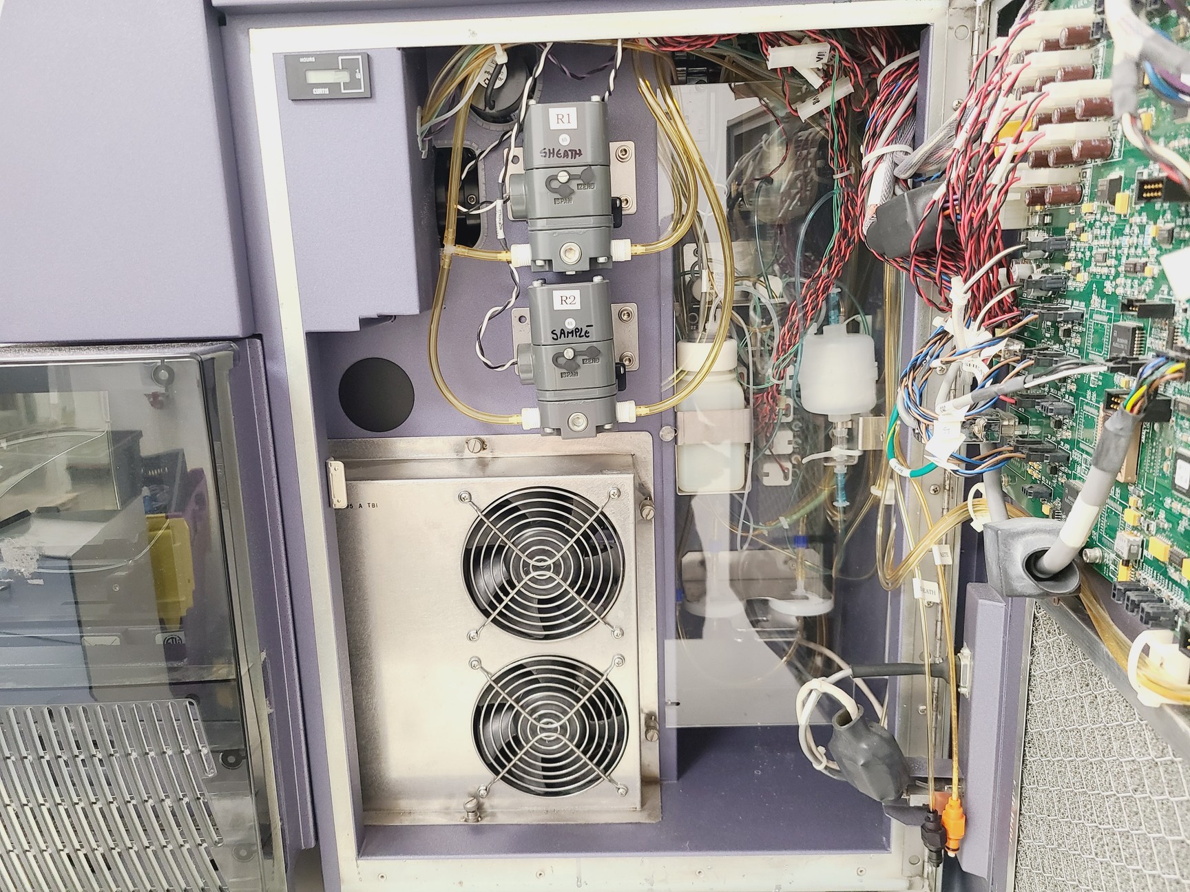Image of BD FACSCanto II Flow Cytometer w/ Fluidics Cart, PC and Accessories