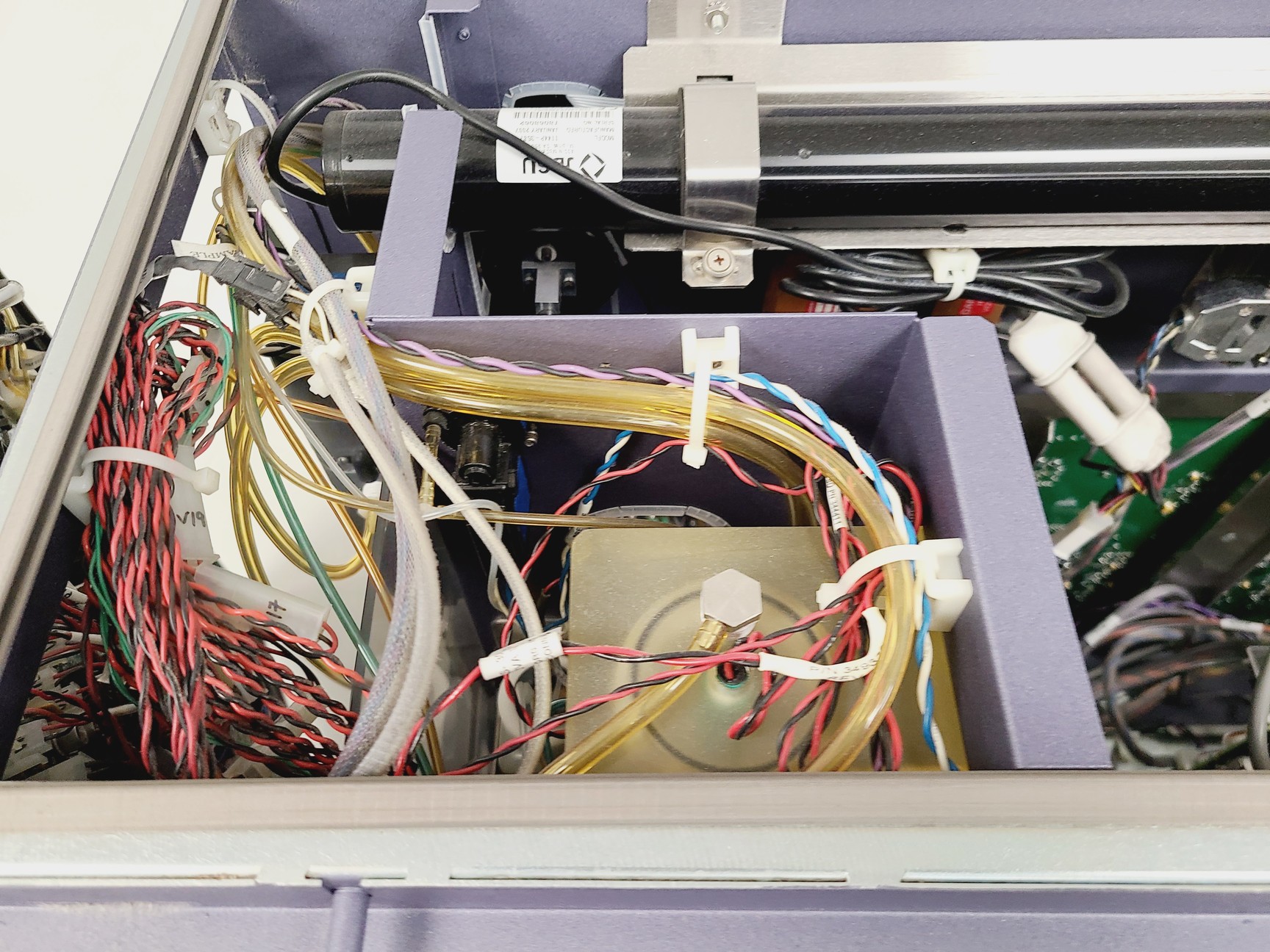 Image of BD FACSCanto II Flow Cytometer w/ Fluidics Cart, PC and Accessories