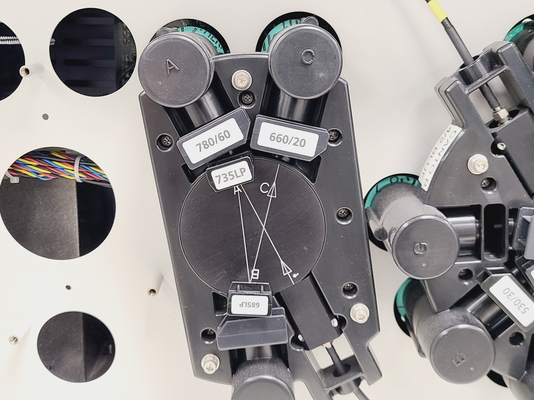 Image of BD FACSCanto II Flow Cytometer w/ Fluidics Cart, PC and Accessories