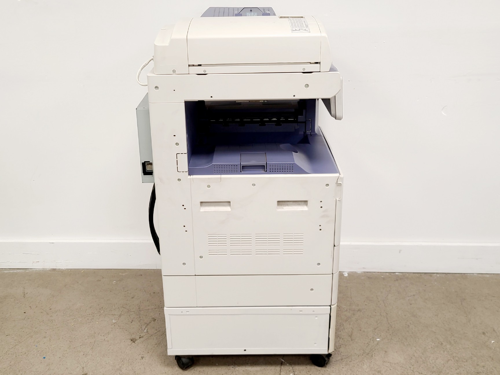 Image of Toshiba E-Studio 2550C Multifunctional Digital Colour System w/ Wheelbase
