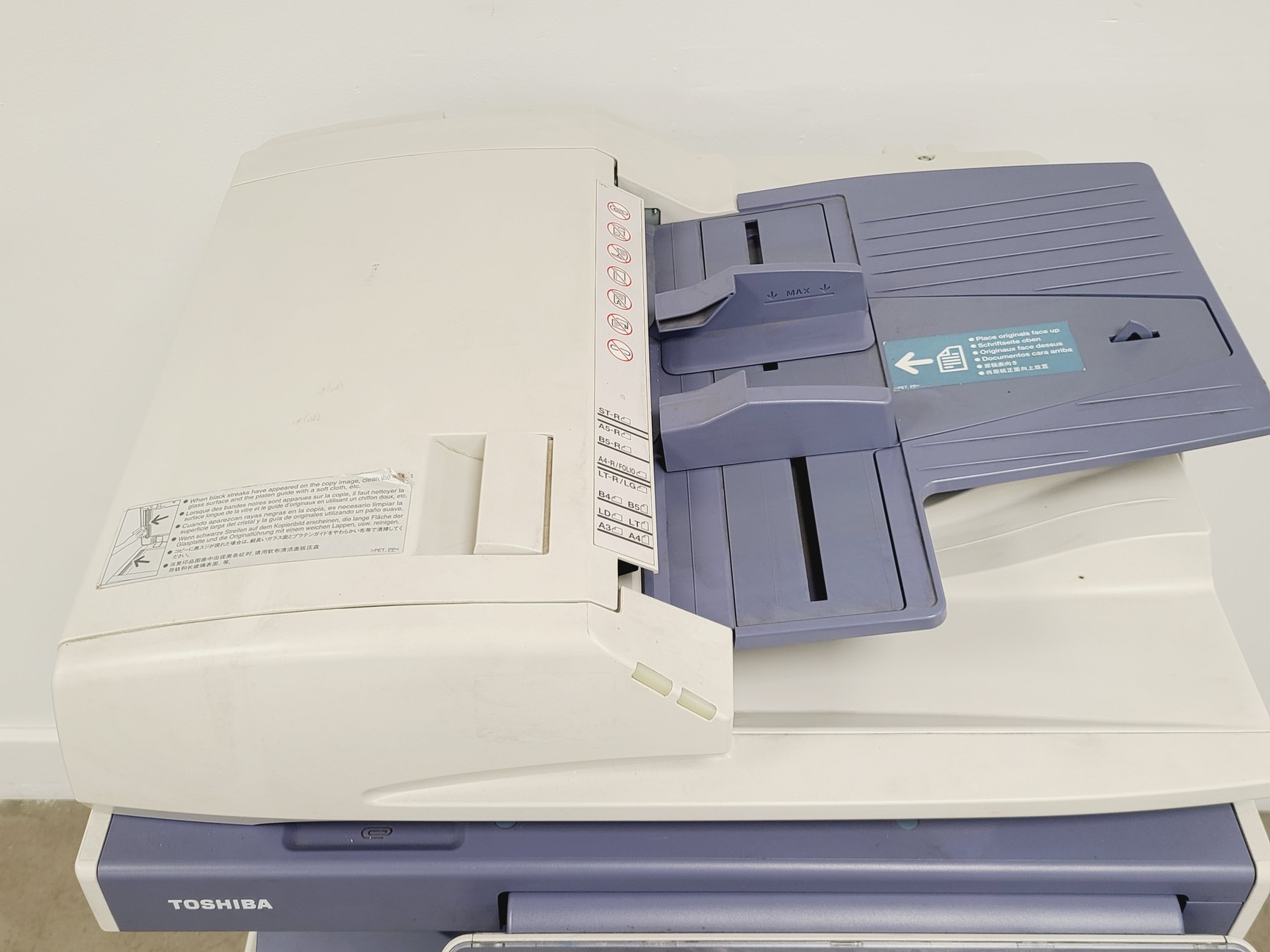 Image of Toshiba E-Studio 2550C Multifunctional Digital Colour System w/ Wheelbase
