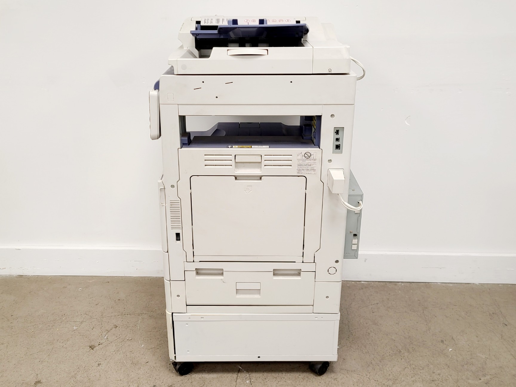 Image of Toshiba E-Studio 2550C Multifunctional Digital Colour System w/ Wheelbase