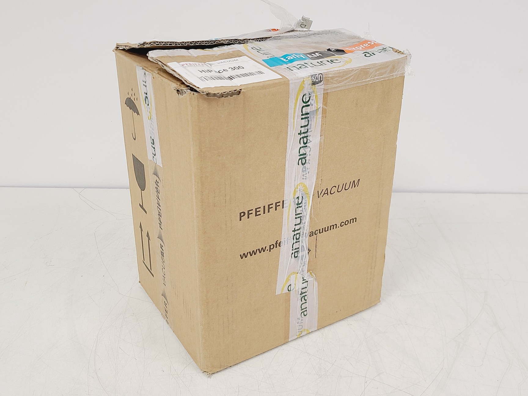 Image of Pfeiffer HiPace 300 Vacuum w/ TC110 Drive Unit