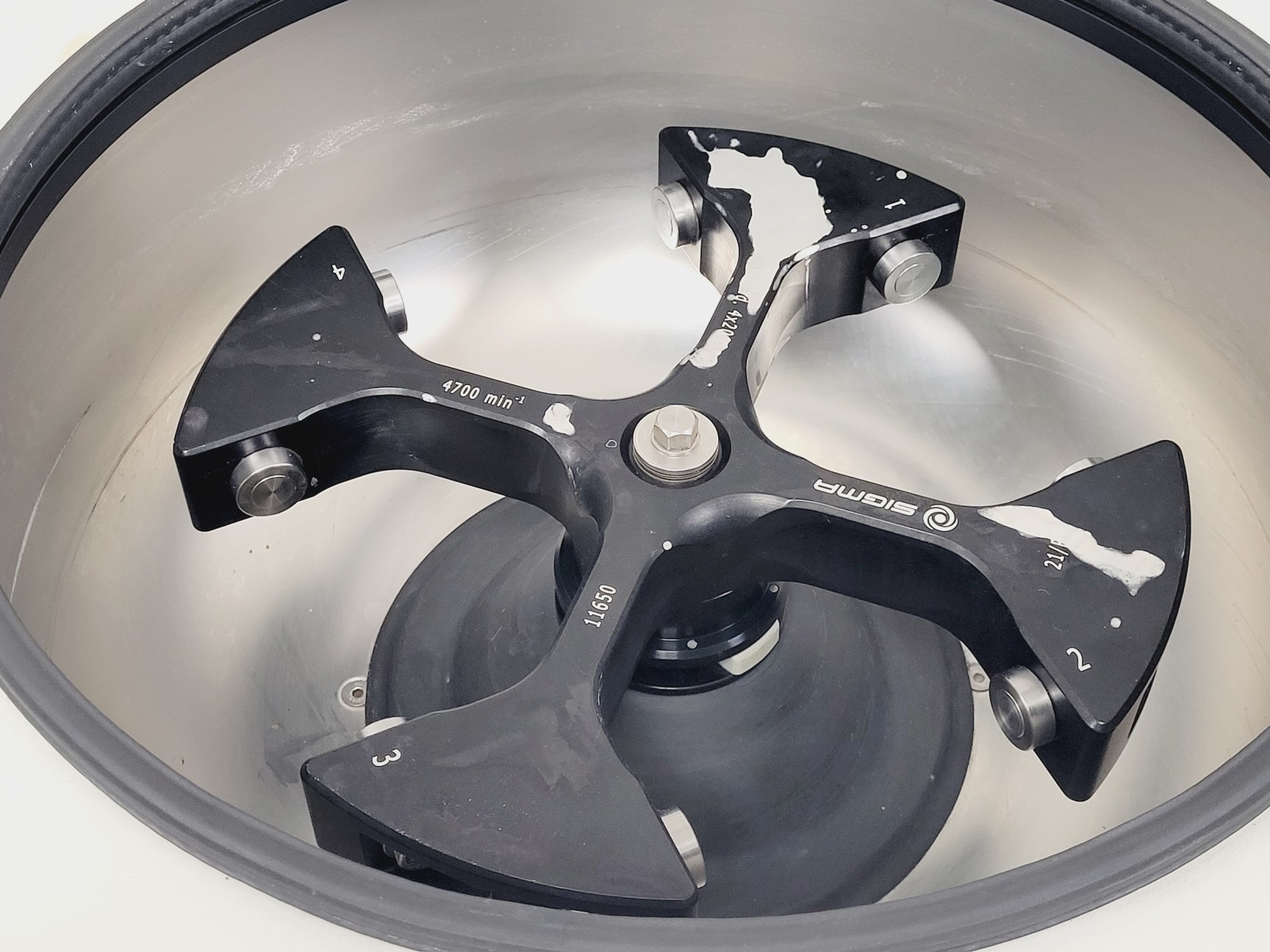 Image of Sigma 6-16S Benchtop Centrifuge w/ Sigma 21/R Swing Out Rotor 4300RPM