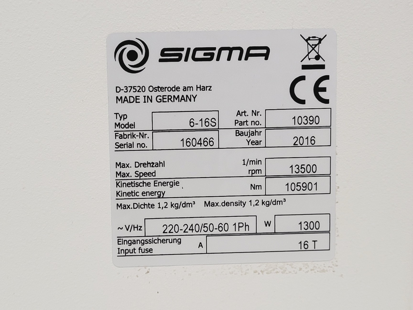 Image of Sigma 6-16S Benchtop Centrifuge w/ Sigma 21/R Swing Out Rotor 4300RPM