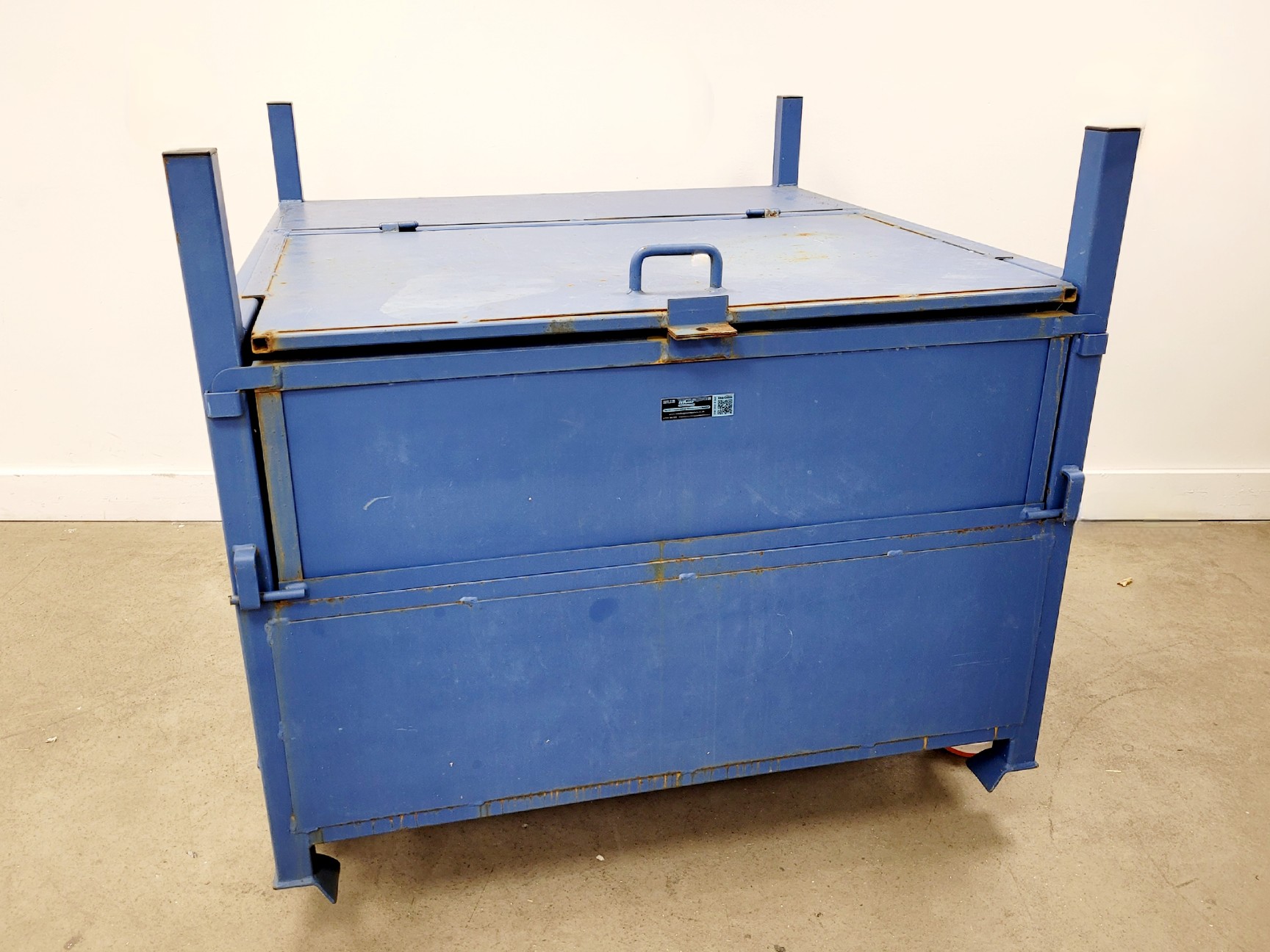 Image of Large Lockable Site Stillage (Storage Box) Half-drop Front and a Hinge