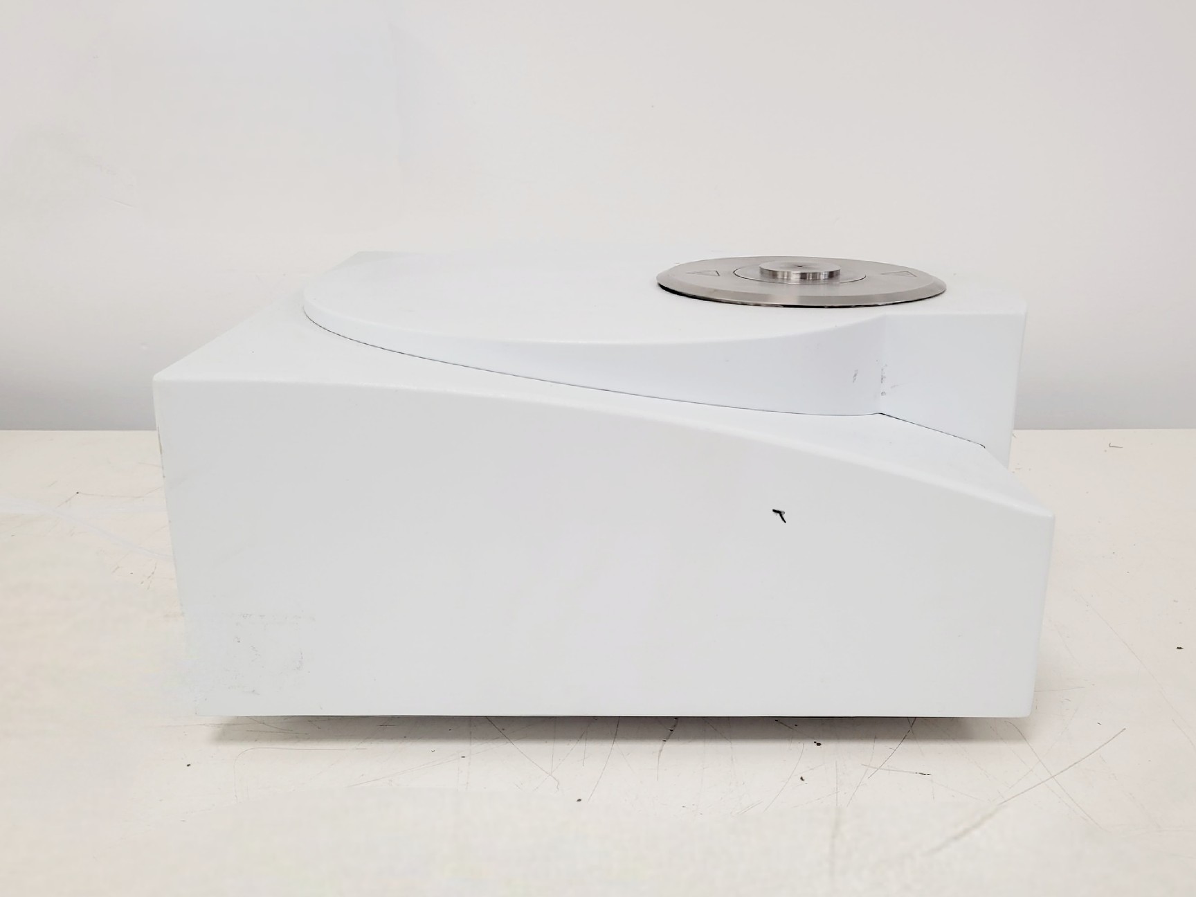 Image of Perkin Elmer STA 6000 Simultaneous Thermal Analyzer Lab