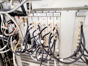 Thumbnail image of Bruker Avance 300 MHz TYP H03128 / 1 AV Single Bay Electronics Console