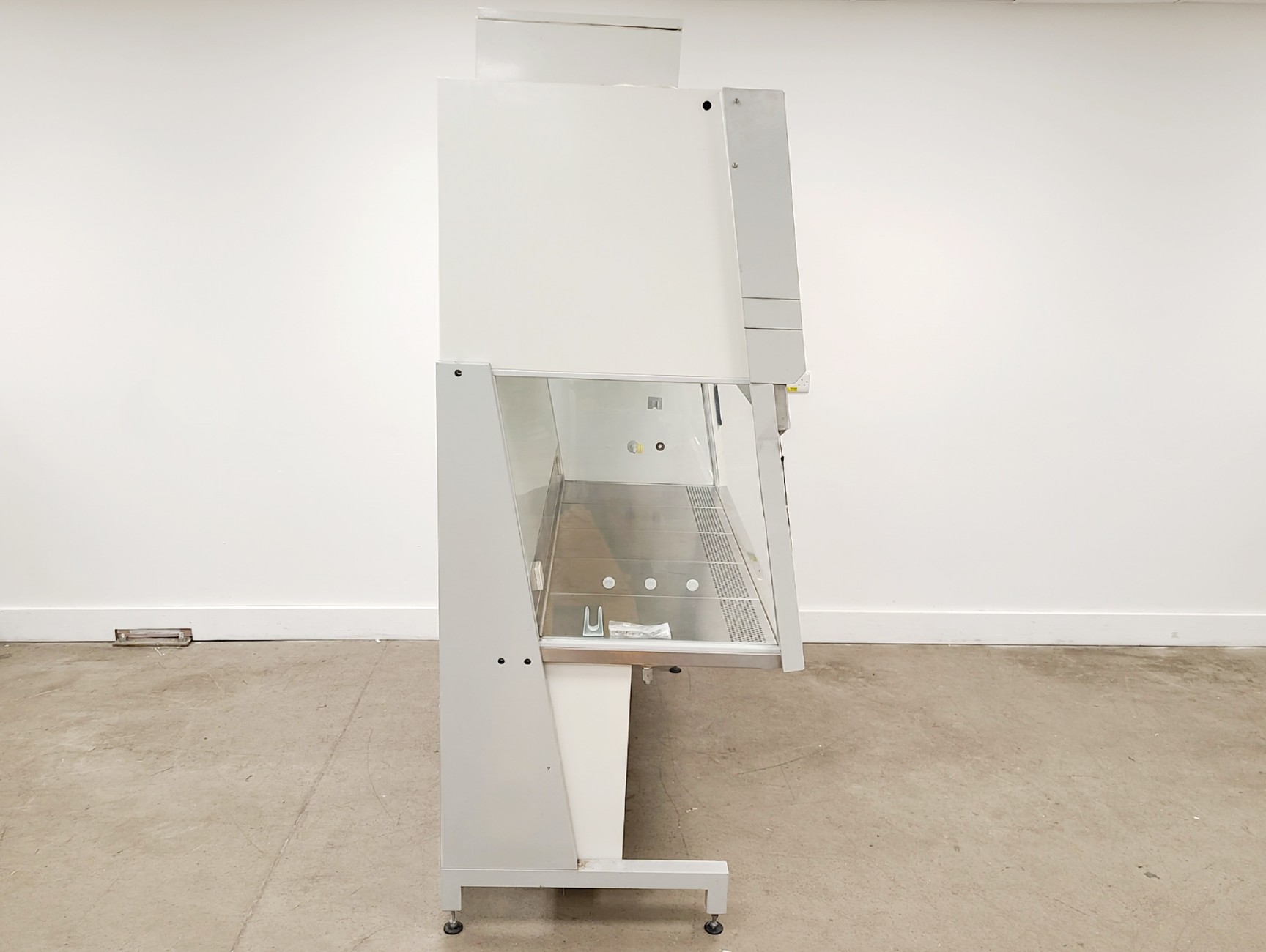 Image of Holten LaminAir MS-2000 1.5 Laminar Flow Cabinet