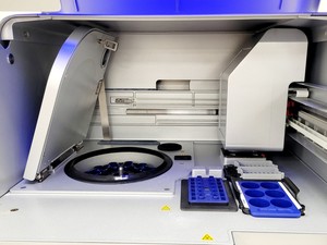 Thumbnail image of QIAGEN QIAcube Nucleic Acid Purification System Lab