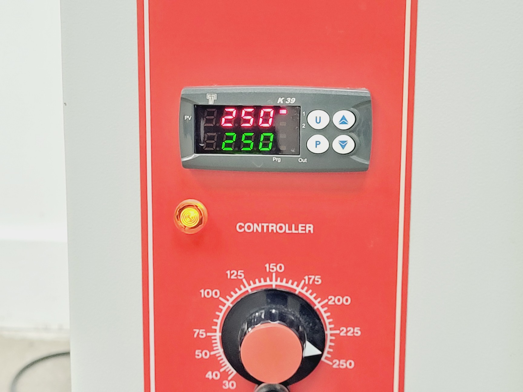 Image of Genlab Oven Model OV/50/F/DIG Lab