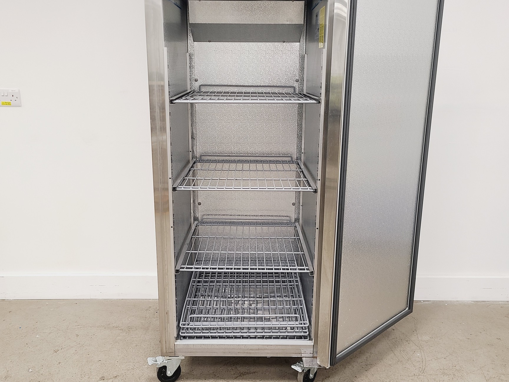 Image of Polar G-Series Upright Refrigerator Model No. G592-05